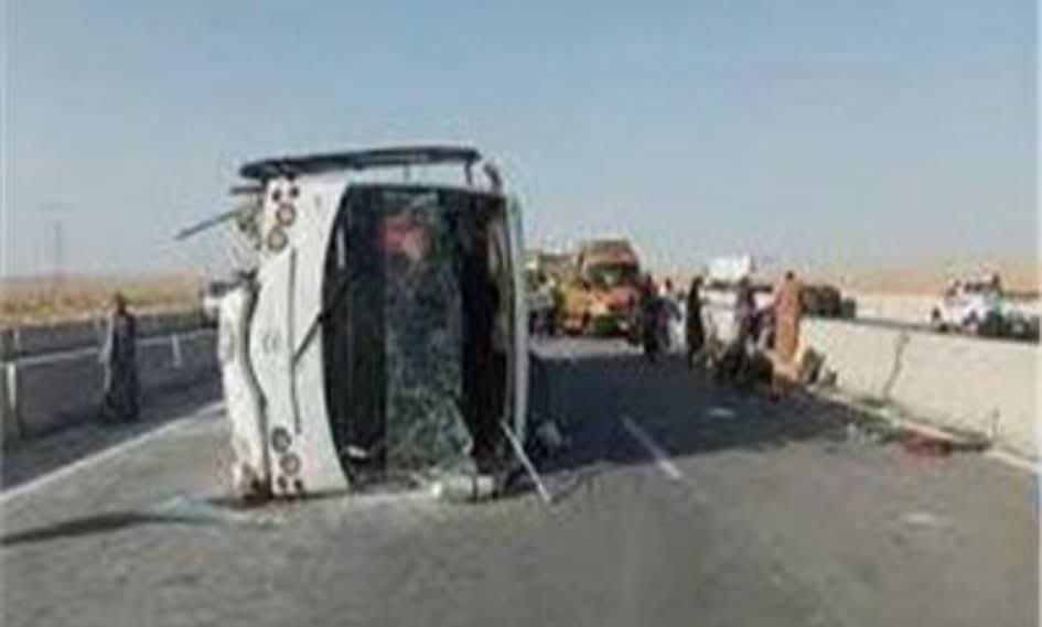 25 مصابًا في انقلاب أتوبيس بالعاشر من رمضان بسبب انفجار إطار