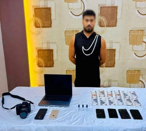 ضبط صانع محتوى لنشره مقاطع فيديو تتضمن ألفاظا خادشة للحياء