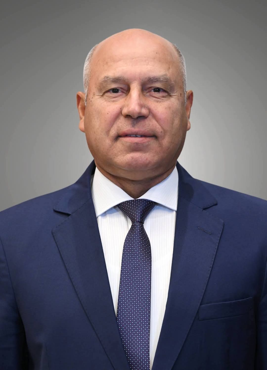 نائب رئيس مجلس الوزراء للتنمية الصناعية: يعلن عن طرح 1386 قطعة أرض صناعية