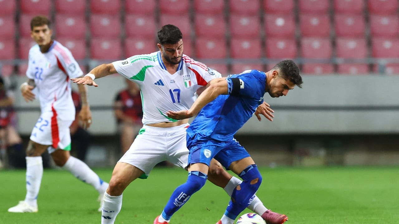منتخب إسرائيل يخسر أمام إيطاليا في مباراة مثيرة بتصفيات كأس العالم