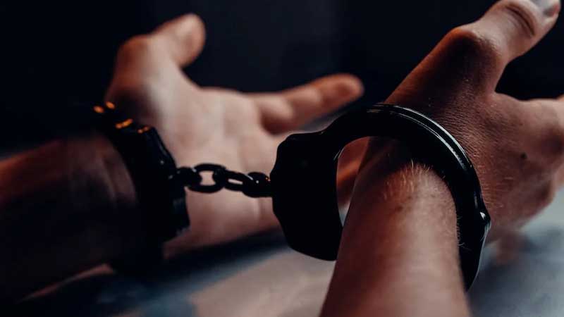 خلاف في ملعب كرة قدم يُنهي بصدمة.. وإصابة طالب بكسر في الجمجمة بمدينة 6 أكتوبر