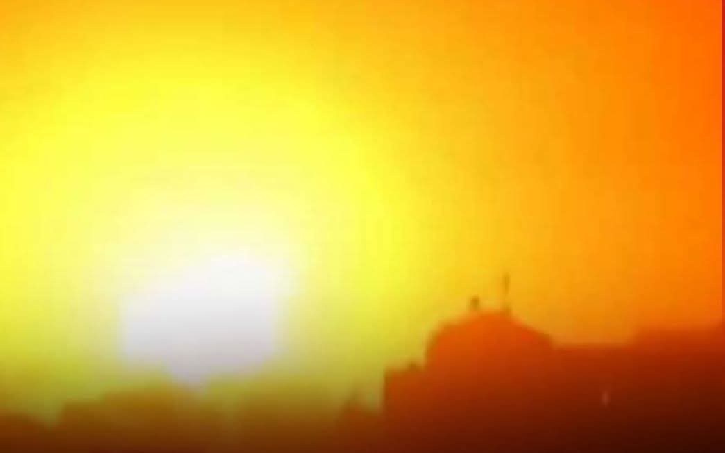 انفجارات تهز حي الشيخ رضوان بغزة.. دقائق من الرعب والدمار