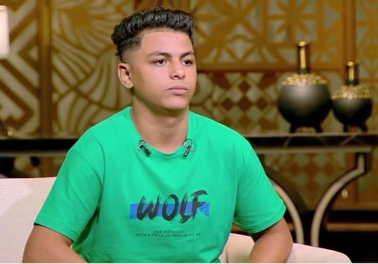بعد 15 عامًا من الفقدان.. “هي وبس” تكشف قصة سعيد الطفل المختطف الذي عاد إلى أحضان أسرته