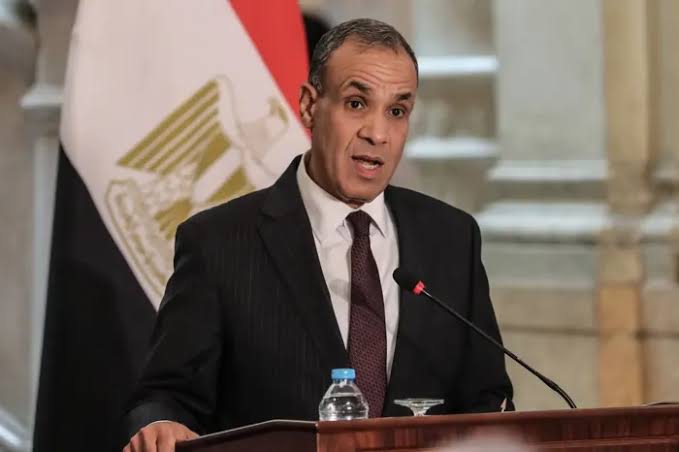 وزير الخارجية المصري يصف تهجير الفلسطينيين بأنه “هراء”.