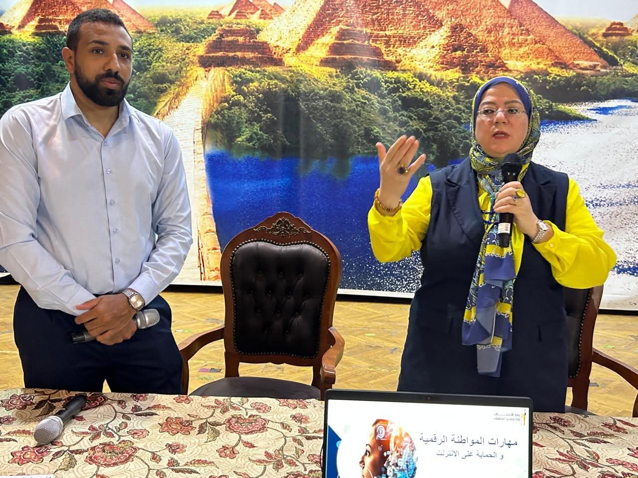 وزارتي الاتصالات وتكنولوجيا المعلومات والتربية والتعليم تطلقان مبادرة لتوعية المعلمين والطلاب بمخاطر الإنترنت
